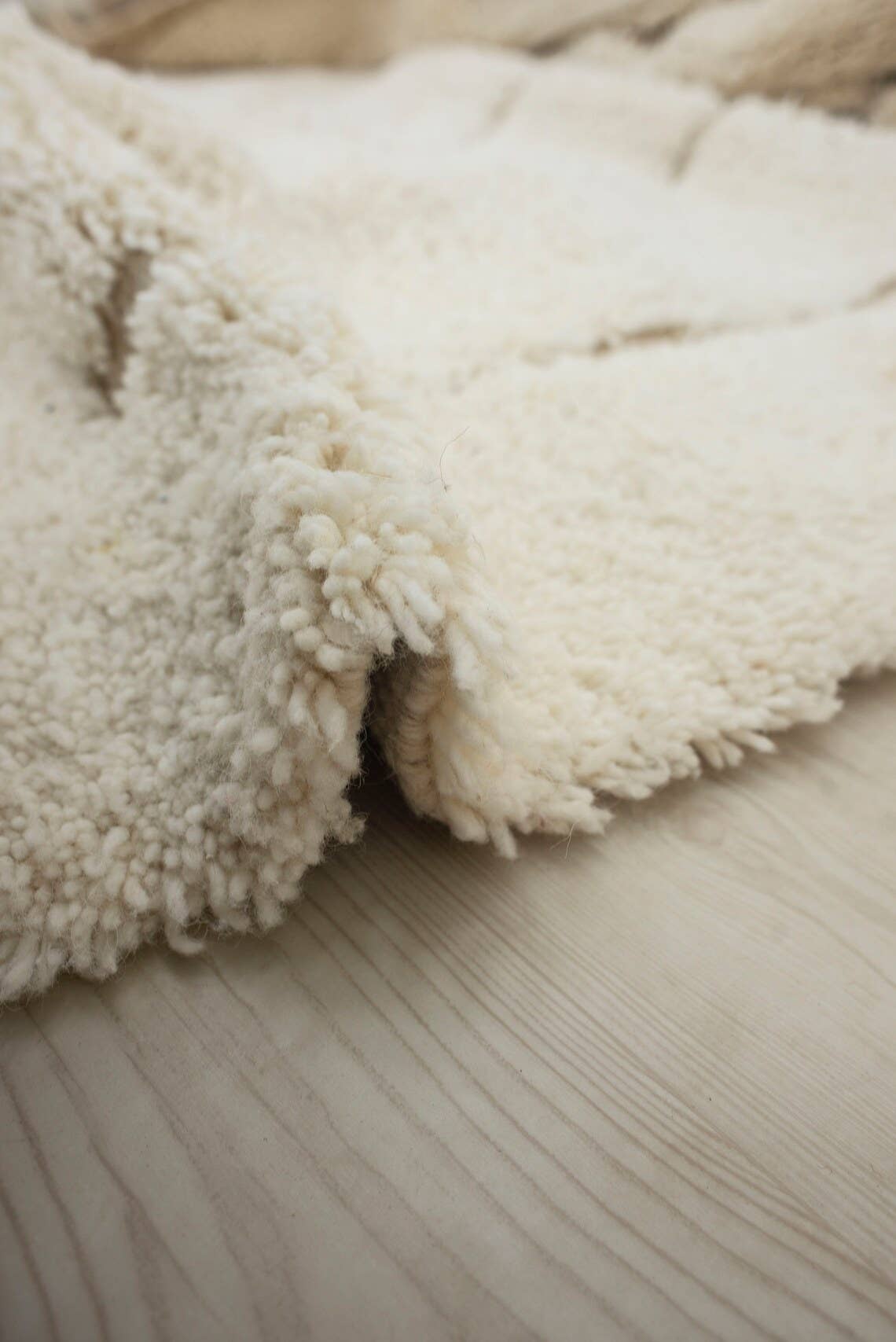 HandmadeBestSeller - Wholesale Area rug - ARTISTIC WOOL RUG, Rug Made from Wool of Sheep, Living Room6