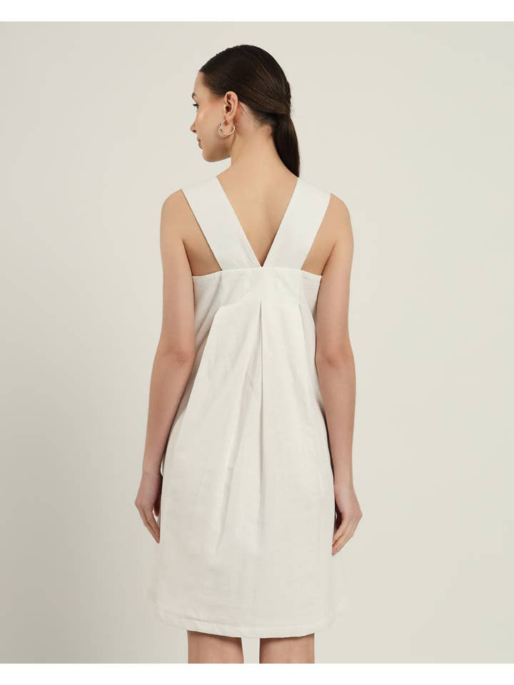Thevasa - Wholesale Dress - Women's - The Larissa Daisy White Linen Dress