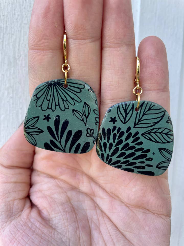 Lucy for wholesale by Fern Westover