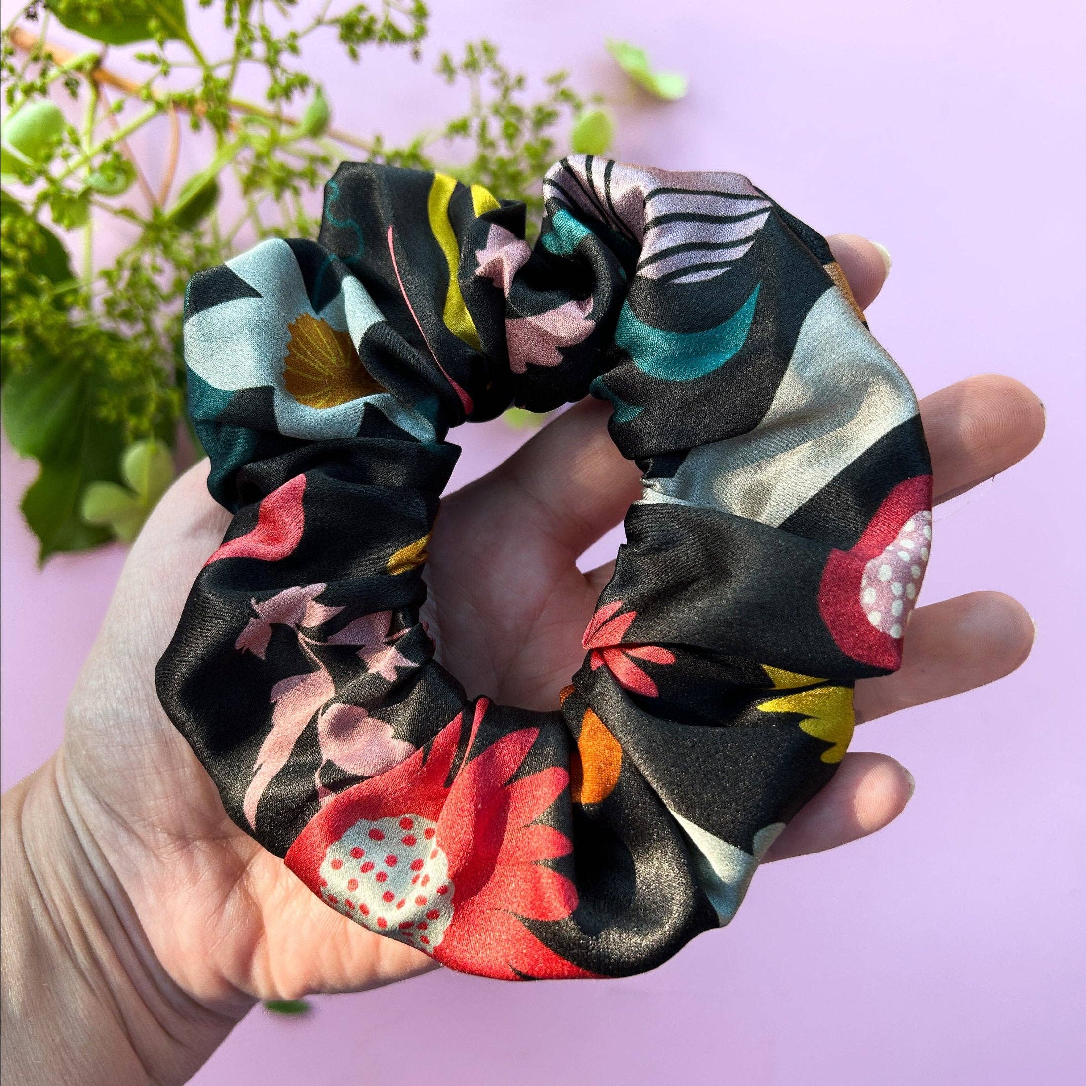 Dora Nola - Wholesale Scrunchie - Women's - Silk Scrunchie3
