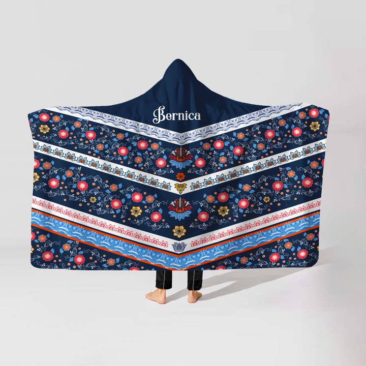 Manta polar con capucha: Regal Farm House para venta al por mayor de Sam and Zoey