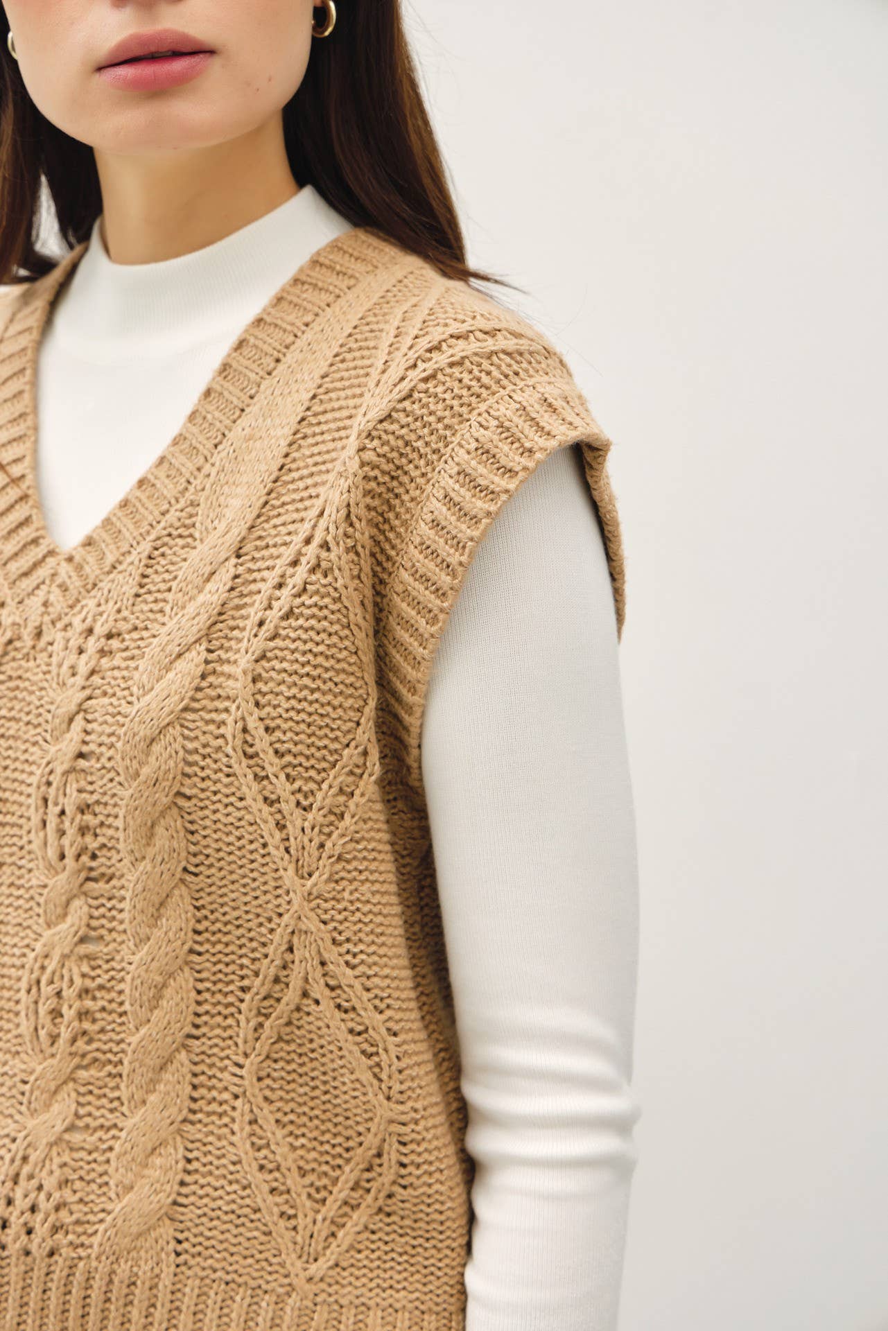 Be Cool - Wholesale Sweater Vest - Women's - CHUNKY CABLE KNIT SWEATER VEST12