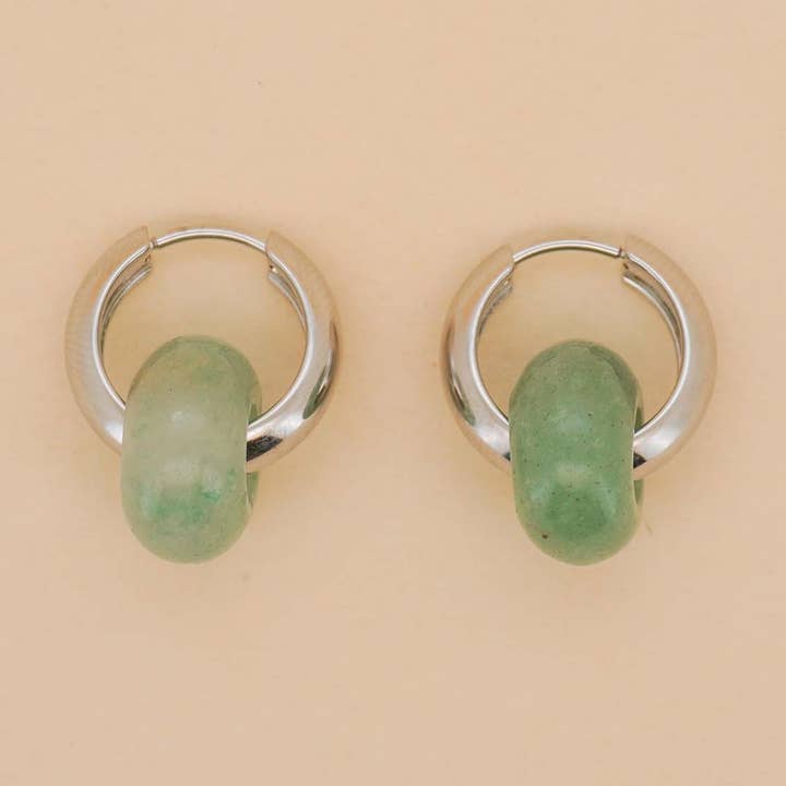 Anneaux en pierre en jade clair pour la vente par Paulina Otero