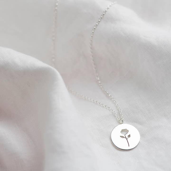 Ciondolo a forma di rosa in argento - Collezione Blomst per la vendita all'ingrosso da parte di Hannah Weston Jewellery
