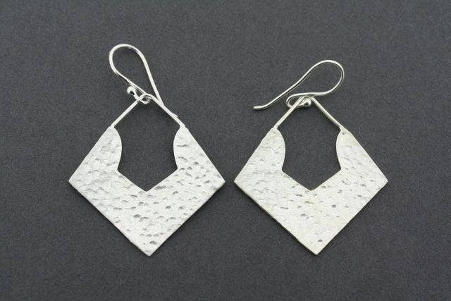 Makers & Providers - Wholesale Dangle earrings - Flynn Earring