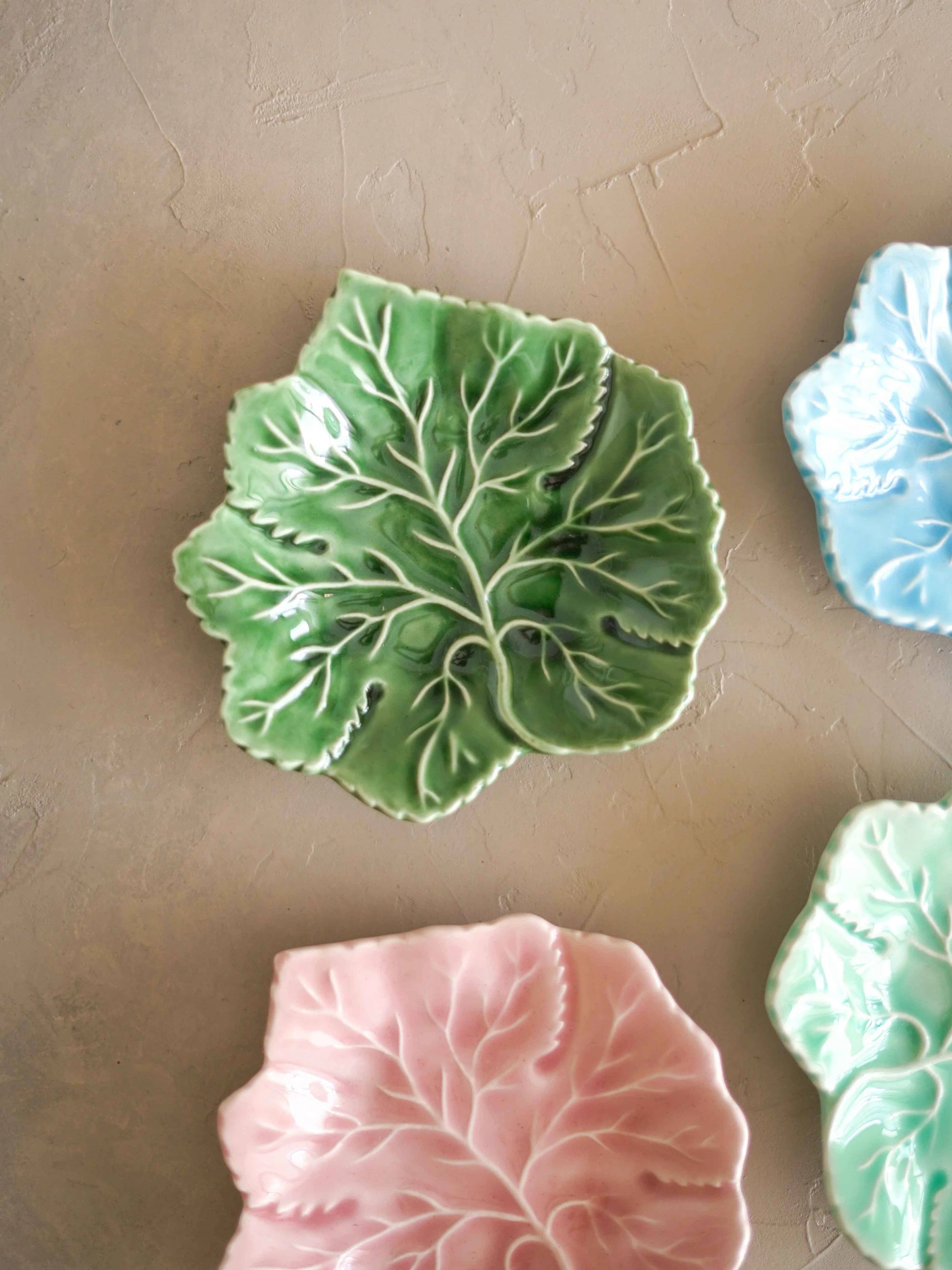 CerAmor Cerâmica - Wholesale Decorative Plate/Dish/Bowl - Little dish for the vine leaf1