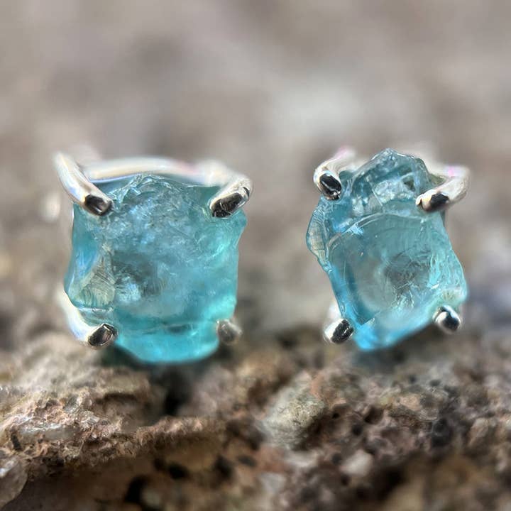 Apatite Stud för wholesale av Nugent Jewelry