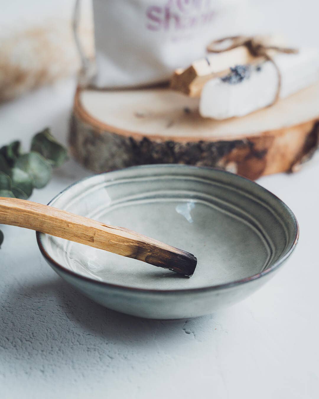 Oh Shanti - Wholesale Sage Bundle - Palo Santo & Selenite cleaning kit2