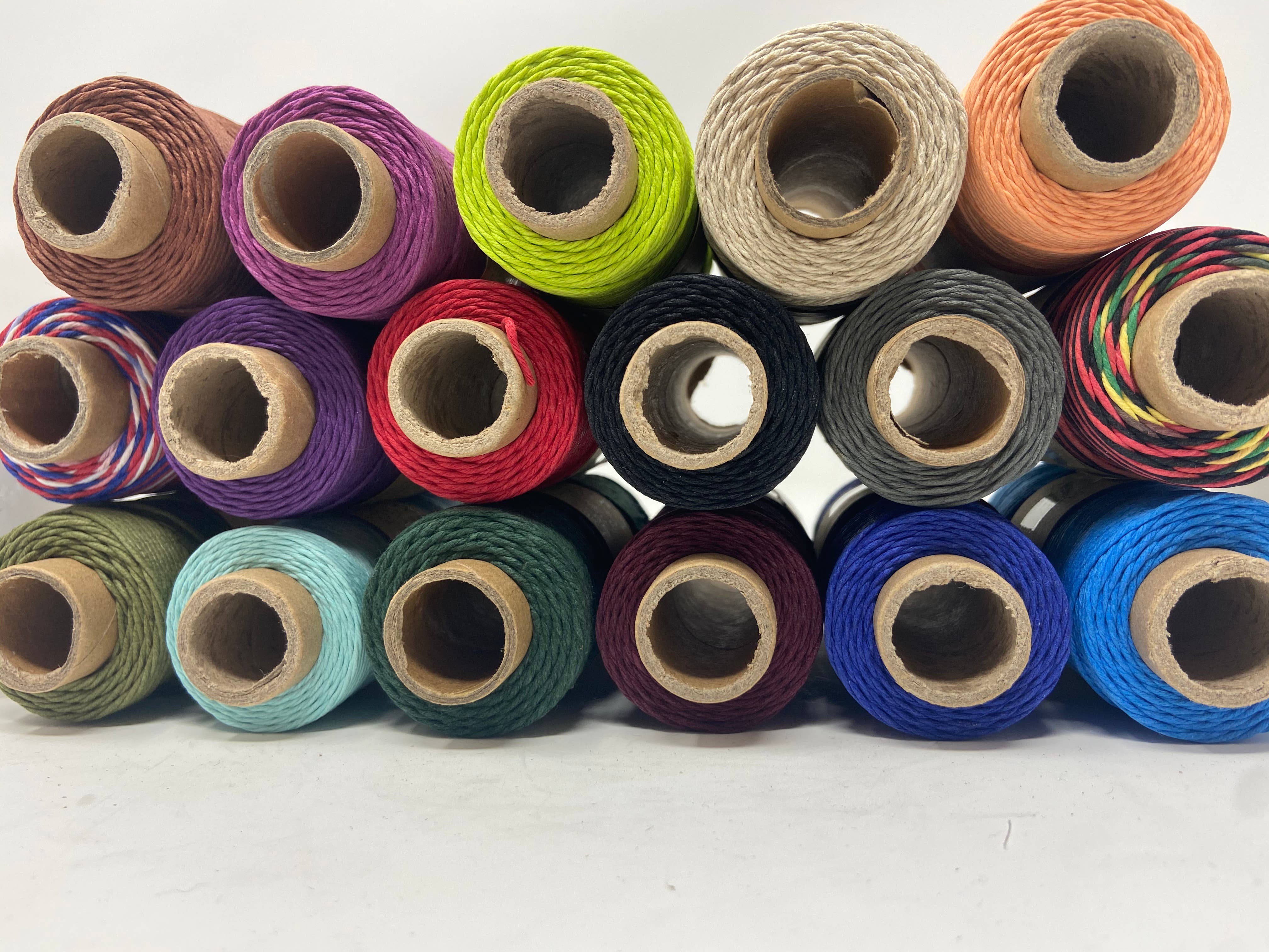 Hemptopia – wholesale Snöre – Hemptopia hampasnöre 1 mm, 225 ft (68,6 m), 18 färger, 100 % naturligt14