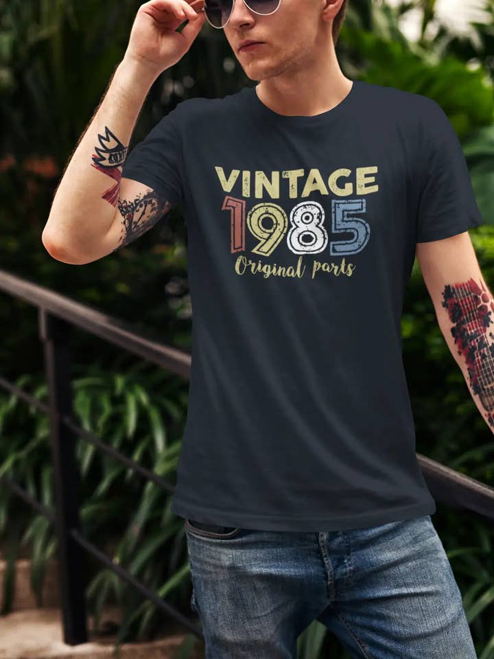 Ultrabasic - Homme Graphique Vintage 1985 T-Shirt für den Großhandel von ULTRABASIC