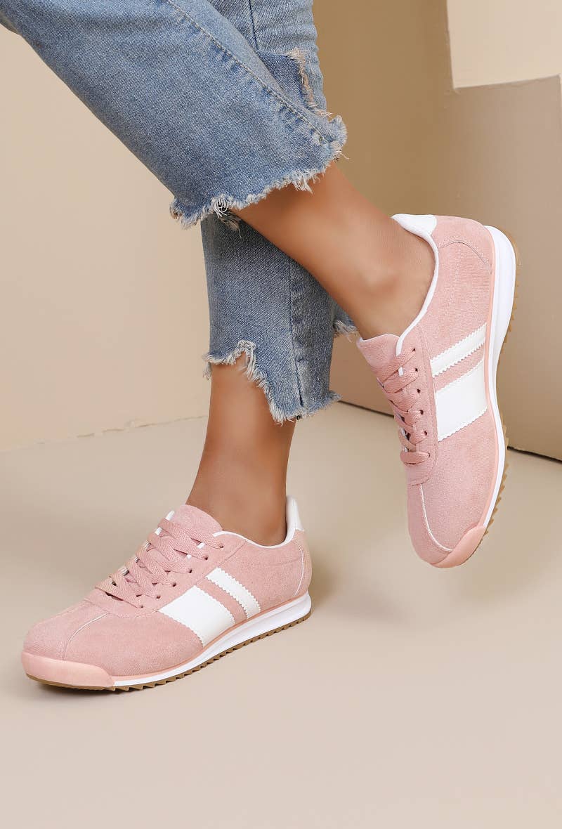 Joia Paris - Wholesale Lifestyle Sneakers - Women's - Women's casual sneakers with contrasting stripes X-250216