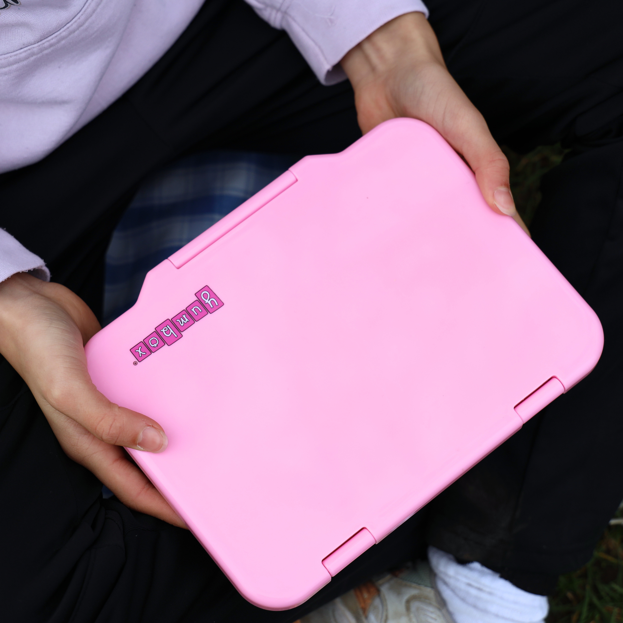 Yumbox - Wholesale Lunch Bag/Box - Yumbox Prêt – Leakproof Stainless Steel Bento - Versailles Pink3