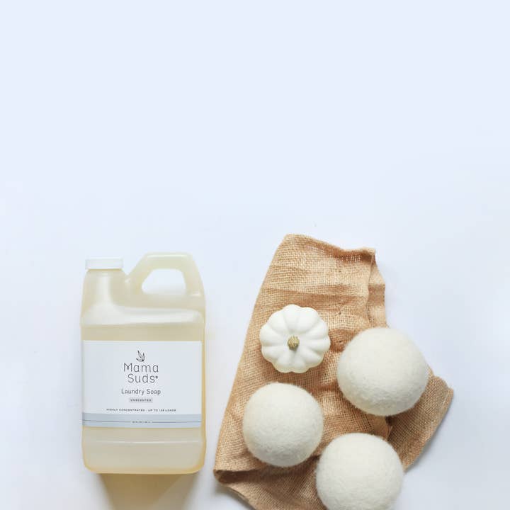 MamaSuds | Non-toxic Household Cleaners + Real Soap - Wholesale Liquid Laundry Detergent - Laundry Soap 64 oz