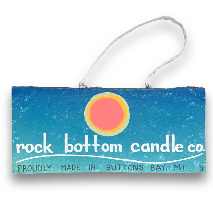 Individuell gebrandetes hölzernes Rock Bottom Schild für den Großhandel von Rock Bottom Candle Company