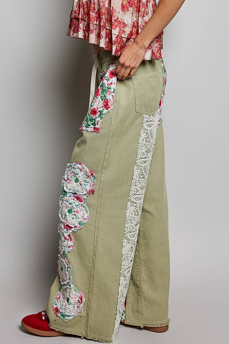 Pol Clothing - Vente Jean – femme - Pantalon en denim à cordon de serrage avec empiècement floral6