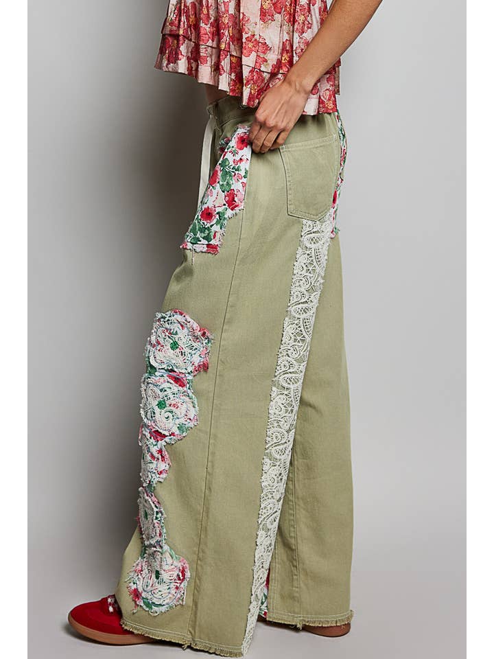 Pol Clothing - Vente Jean – femme - Pantalon en denim à cordon de serrage avec empiècement floral6