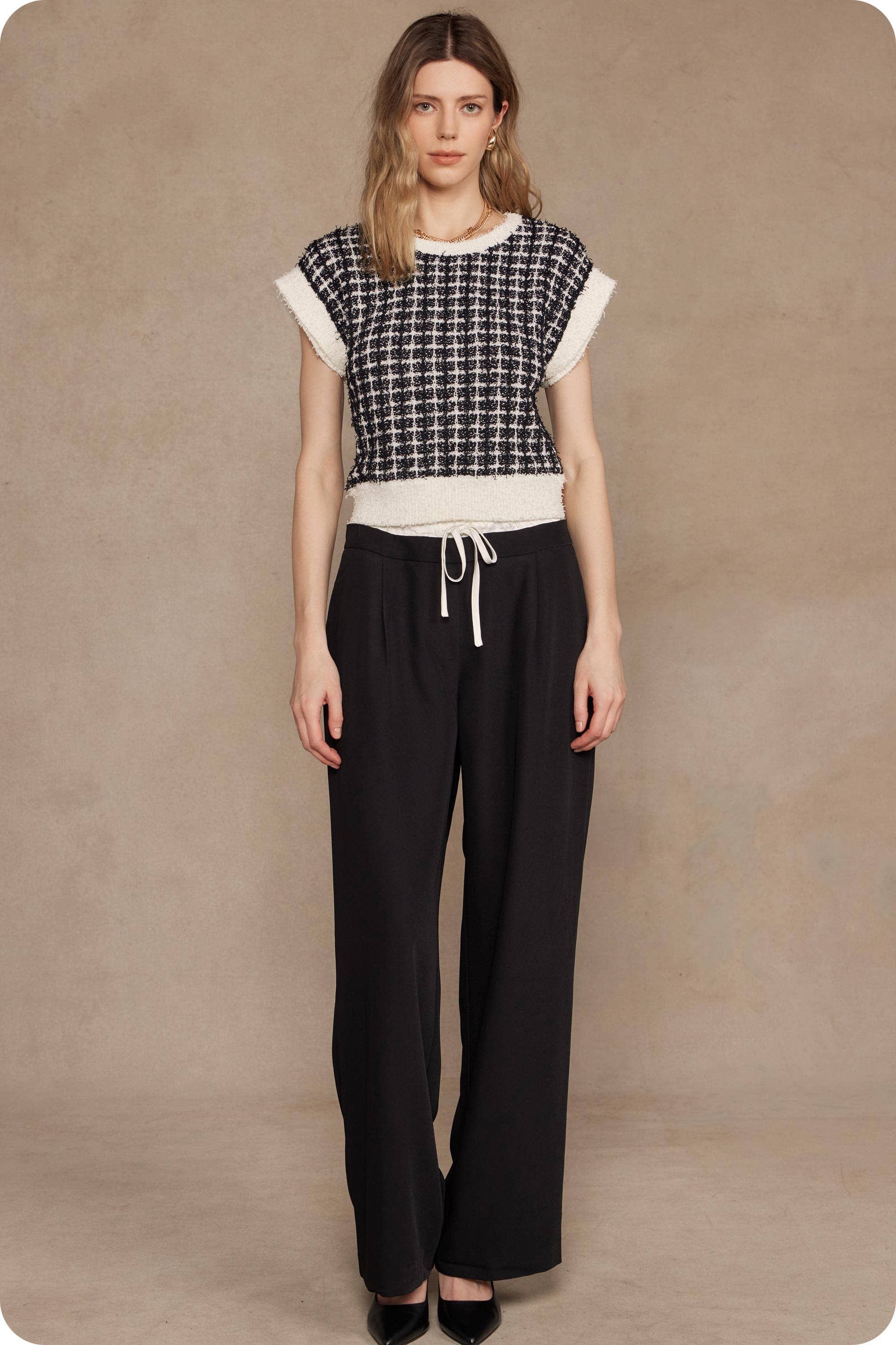 Strut & Bolt - Wholesale Blouse - Women's - Sleeveless Check Tweed Knit Sweater Top3