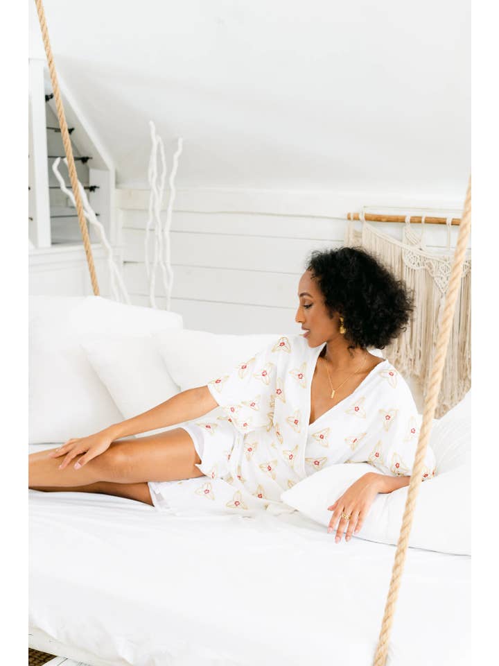 KumaVida - Wholesale Jurk - Dames - Leela Kimono wikkeljurk - Wit1