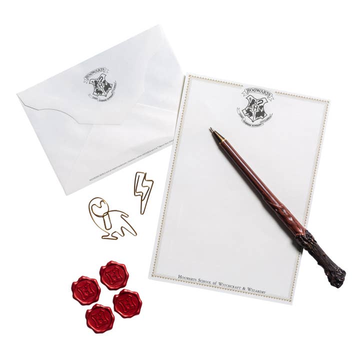 Insight Editions - Wholesale Stationery/Notecard Set - Harry Potter: Hogwarts Acceptance Letter Stationery Set