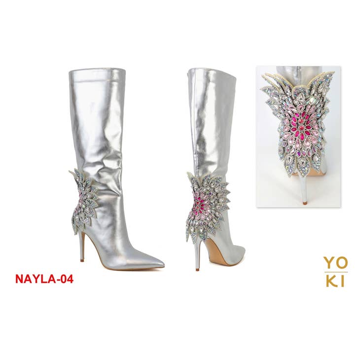 Bota feminina de cano alto com salto e bordado de pedras nas costas por atacado de Yoki Fashion