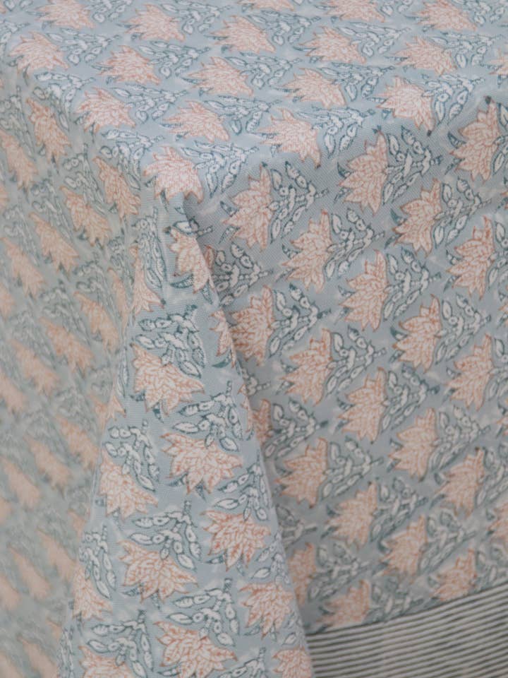 Håndbloktrykt dug 160 x 270 støvet rosa blå for engroshandel hos Rozablue