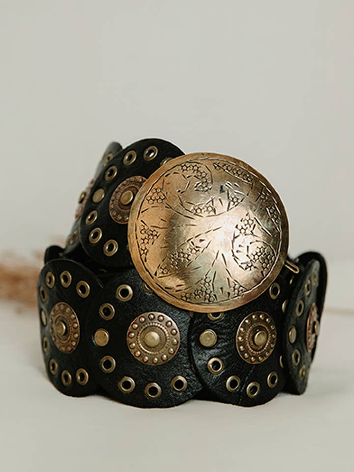 Alpha leather belt with engraved buckle, medium size for wholesale by Lula Natura