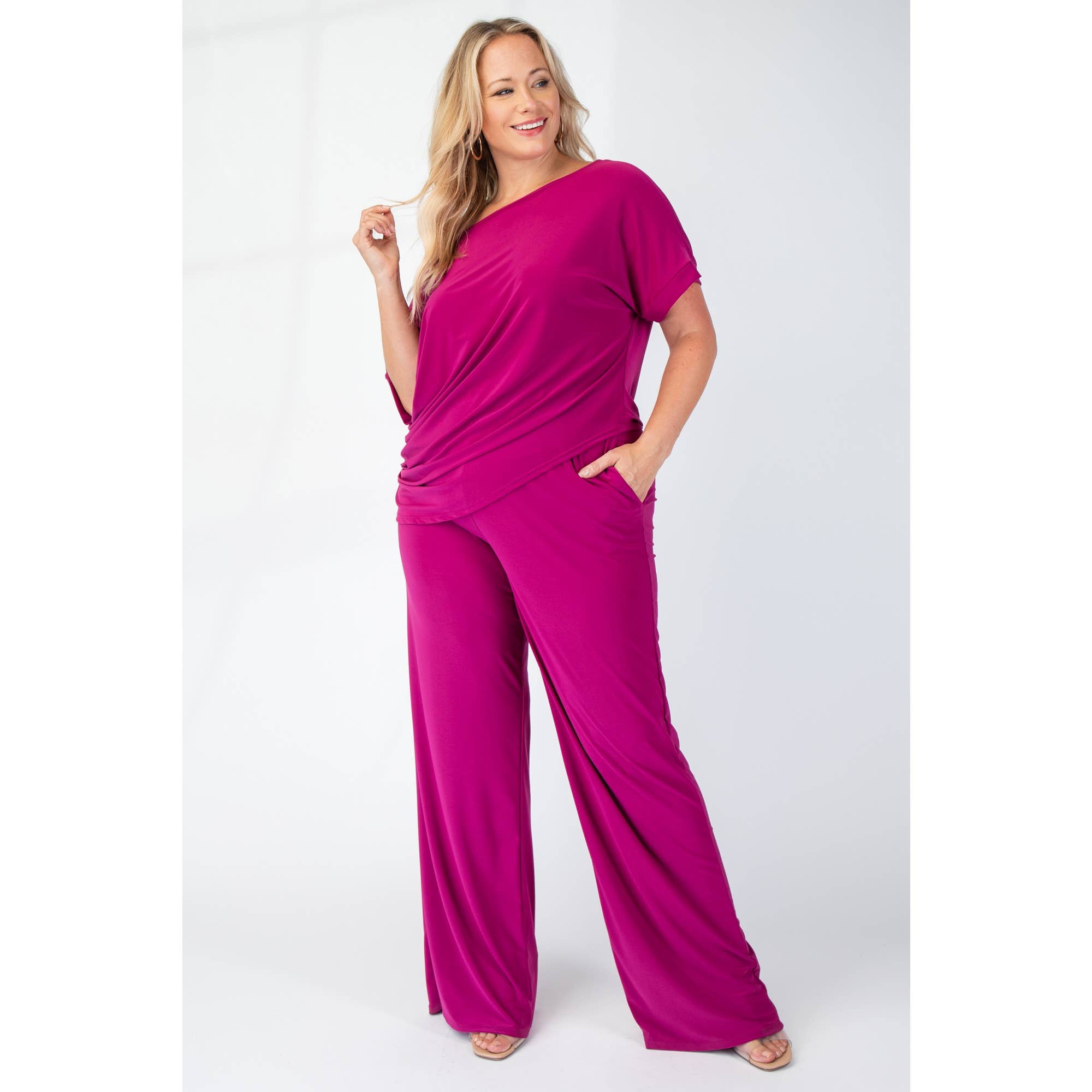 The Curve LA - Vente Combinaison – femme - ENSEMBLE HAUT À MANCHES COURTES ET PANTALONS LARGES GRANDE TAILLE16