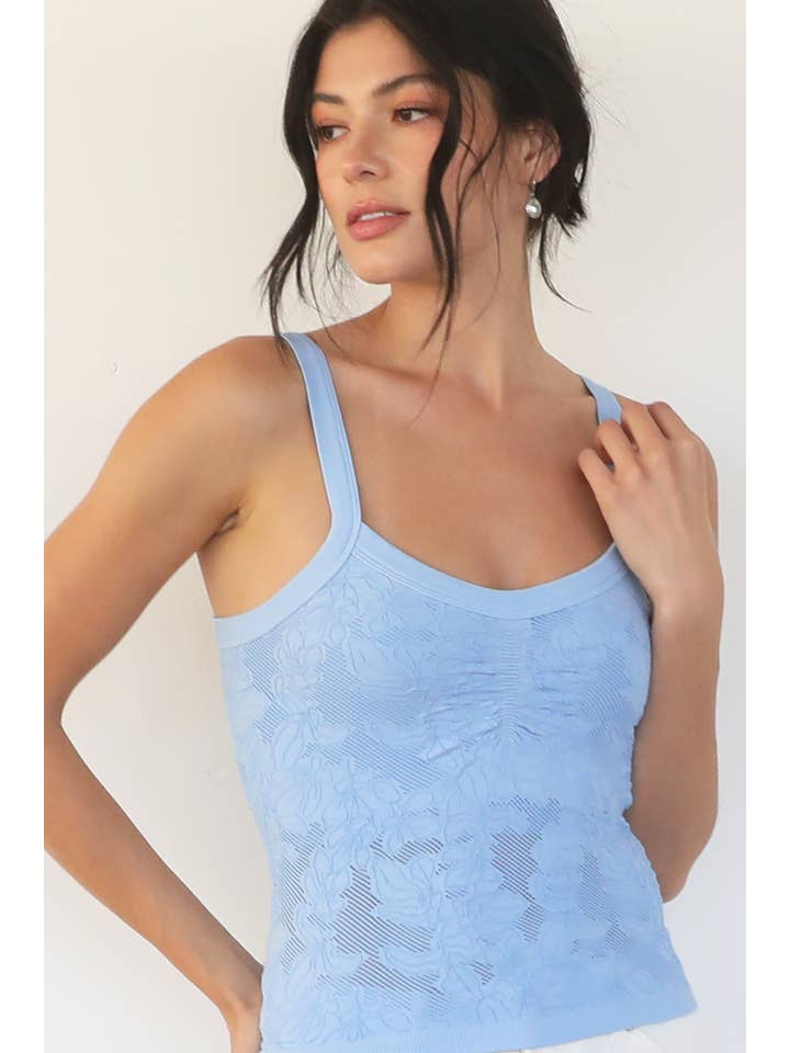 NIKIBIKI - Vente Haut en maille – femme - NS8318 - Top à encolure en V en dentelle30