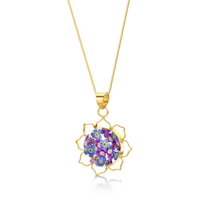 Collier en argent plaqué or - Purple Haze - Fleur de lotus pour la vente par Shrieking Violet
