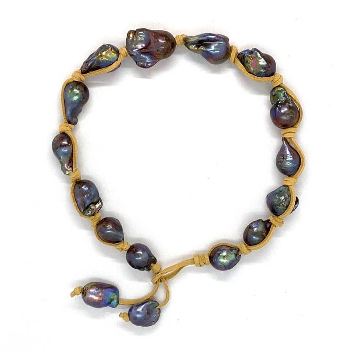 611-10-22 | KNOTTY SHORT ( BLACK ON TAN ) for wholesale by Girl With A Pearl