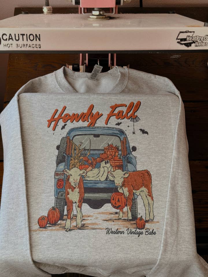 Western Vintage Babe - Wholesale Graphic Sweatshirt - Women's - HOWDY FALL1