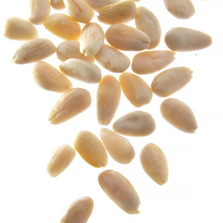 Bulk: witte amandelen, emmer van 4 kg, prijs per kilo voor wholesale door Manola