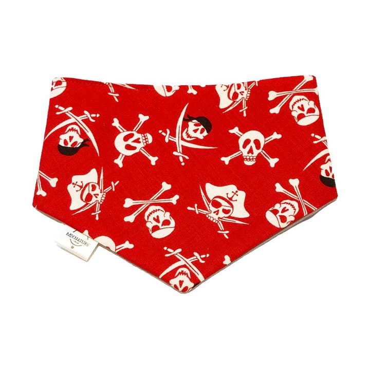 Pirate skull dog bandana for wholesale by Mixnature Collars