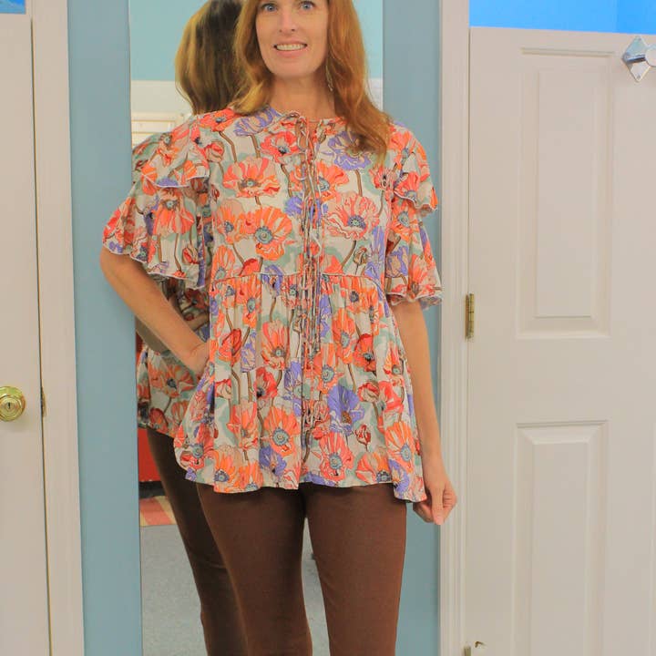 Top imprimé Joyce pour la vente par Love Stone Fashion LLC.