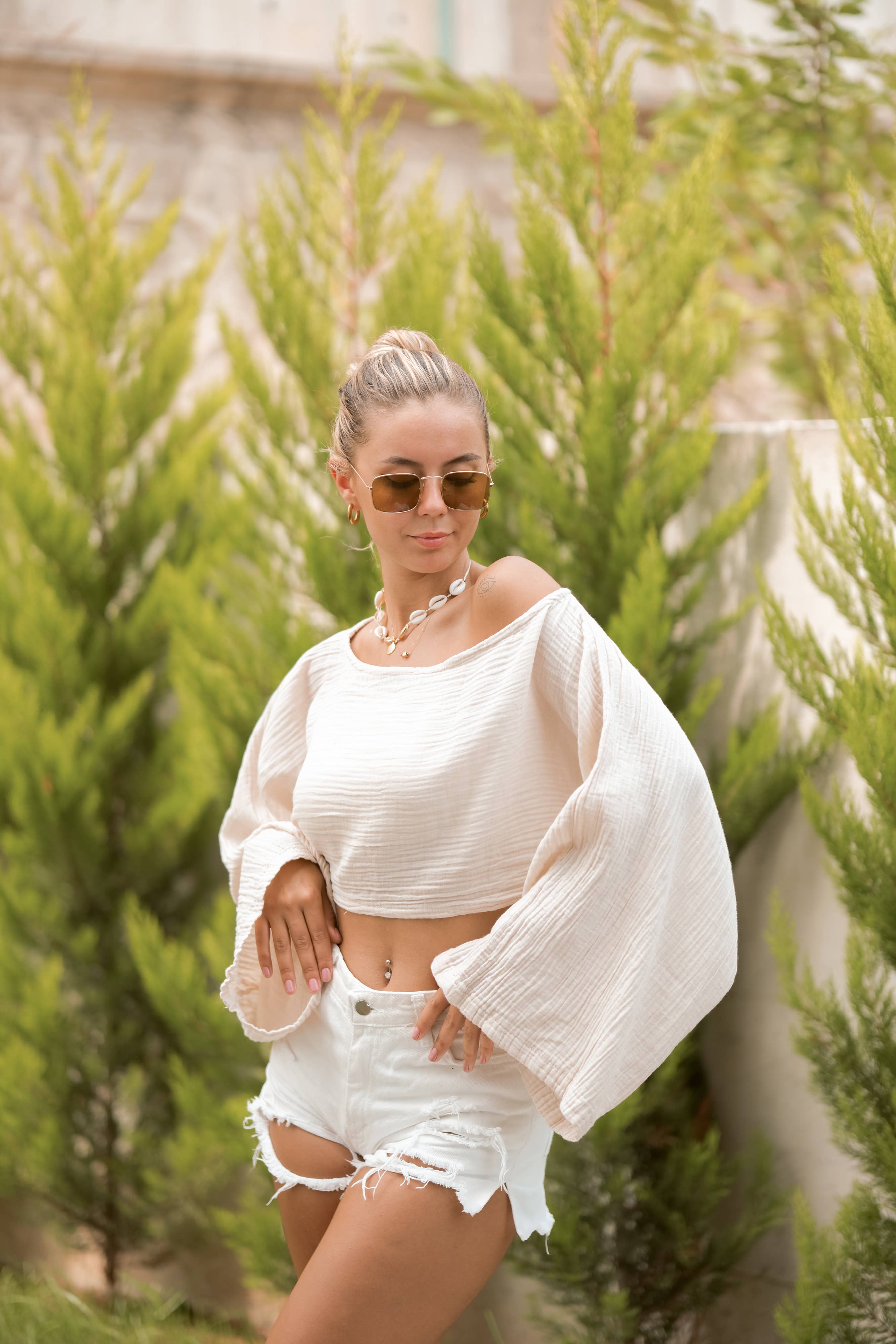 Moa - Wholesale Blouse - Women's - Black Off Shoulder Crop Top Blouse9