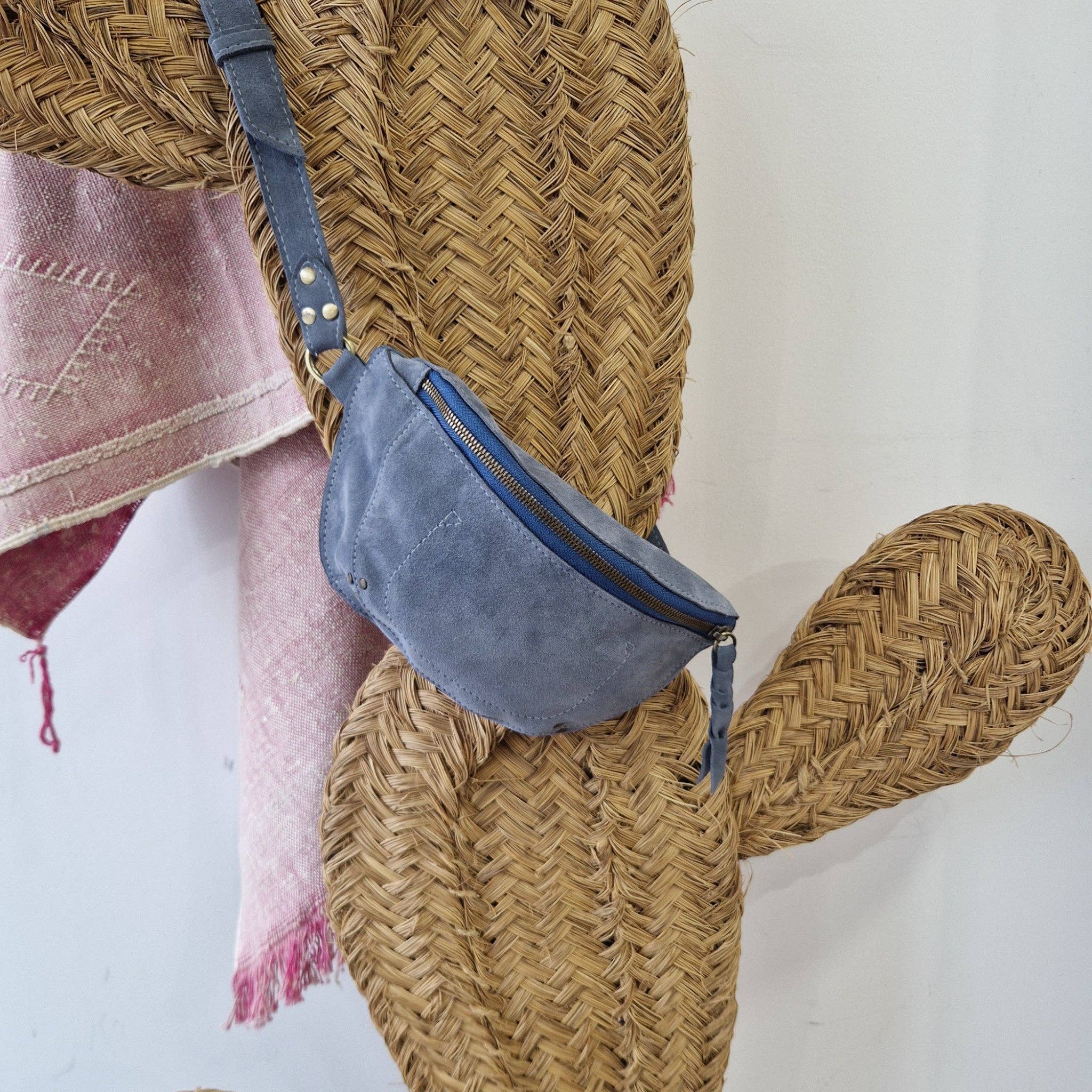 Marrakech Crafts – wholesale Belt bag – Women’s – BELT BAG SUEDE LEATHER5