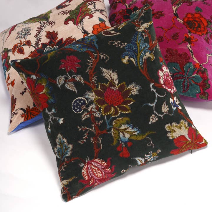 Glamthread - Wholesale Throw pillow cover - 'Vibrant Vintage Blooms' 100% Cotton Velvet Cushion Cover2