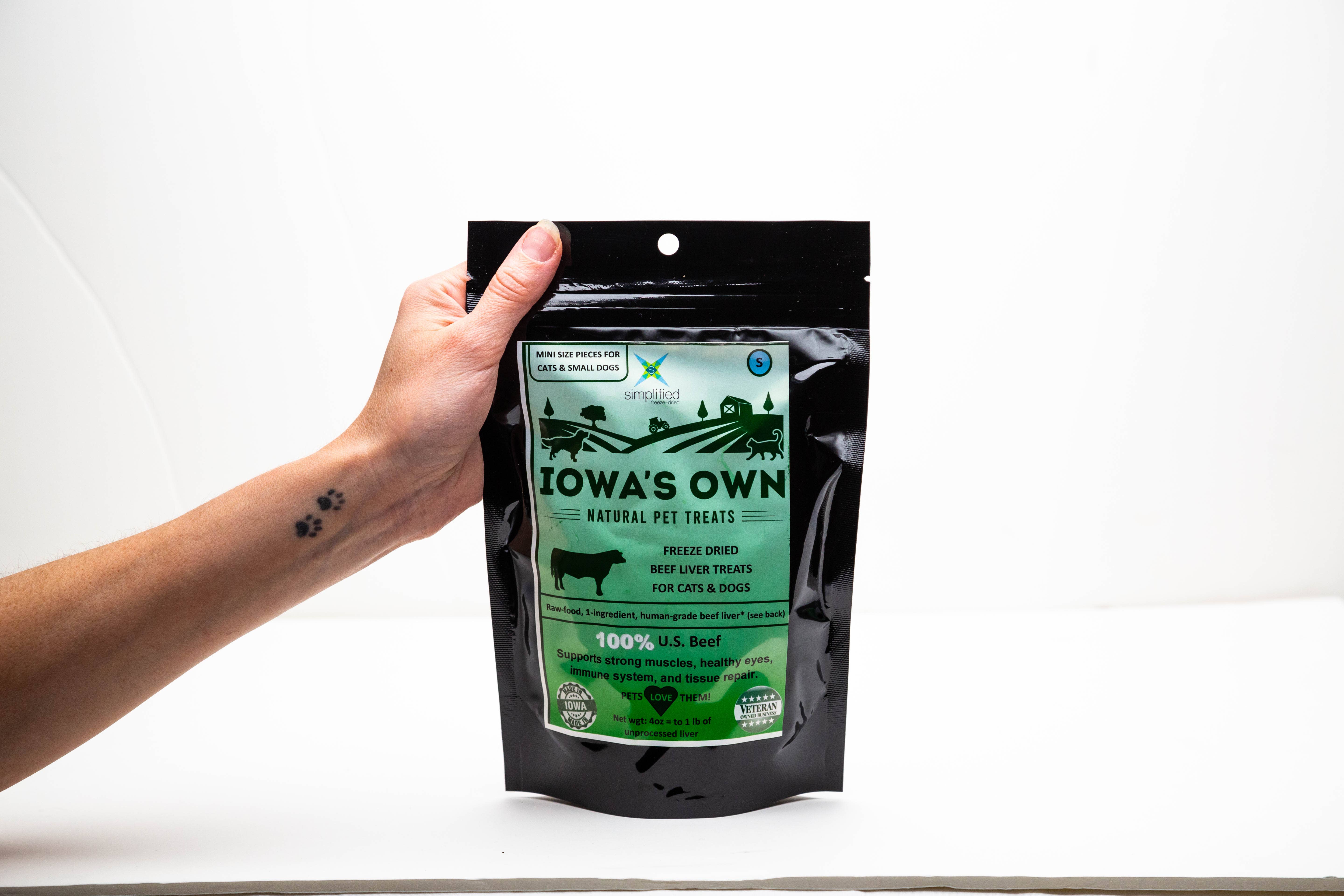 Simplified Freeze Dried - Wholesale Pet Treats - Dog - Iowa's Own All Natural Pet Treat Raw Freeze Dried Beef Liver6