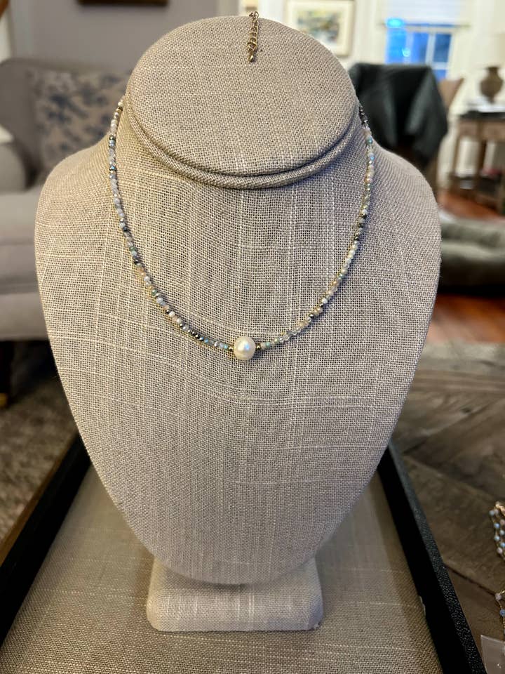 Collar de Cristal de Perla Grande Focal Point para venta al por mayor de Crossroads Accessories Inc