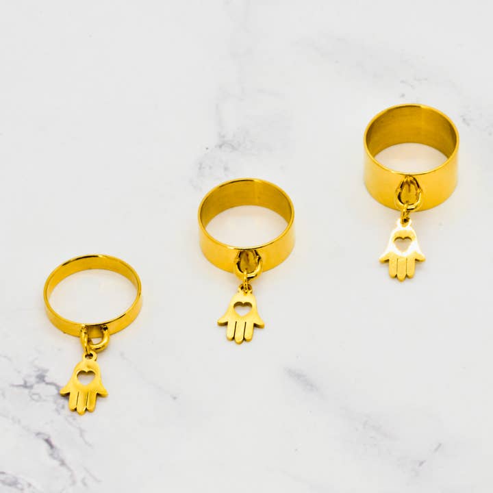 Bague Main de Fatma dorée pour la vente par Angiie