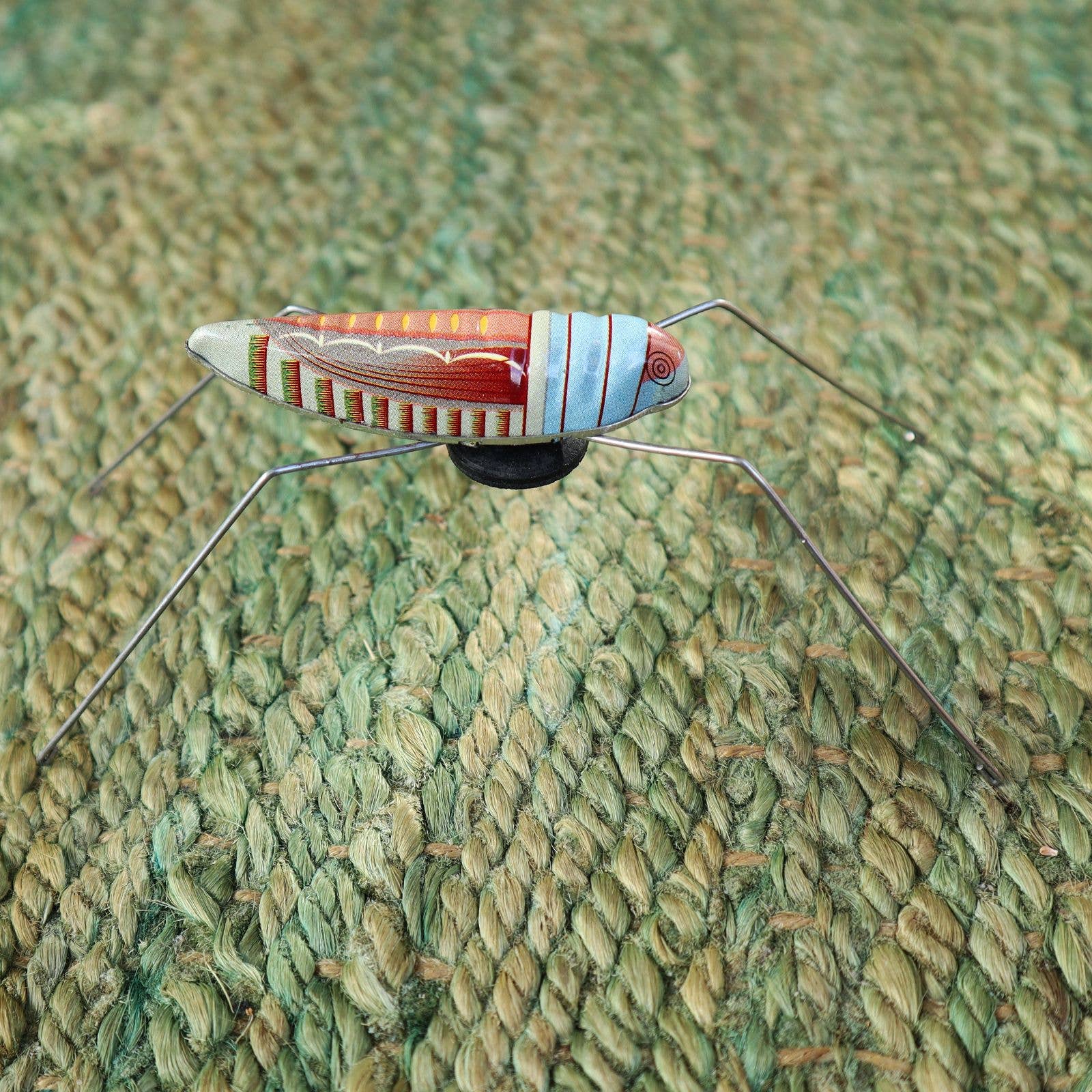 Tribal Trade GmbH - Wholesale Decorative Figurine - Tin toy grasshopper tin to press9