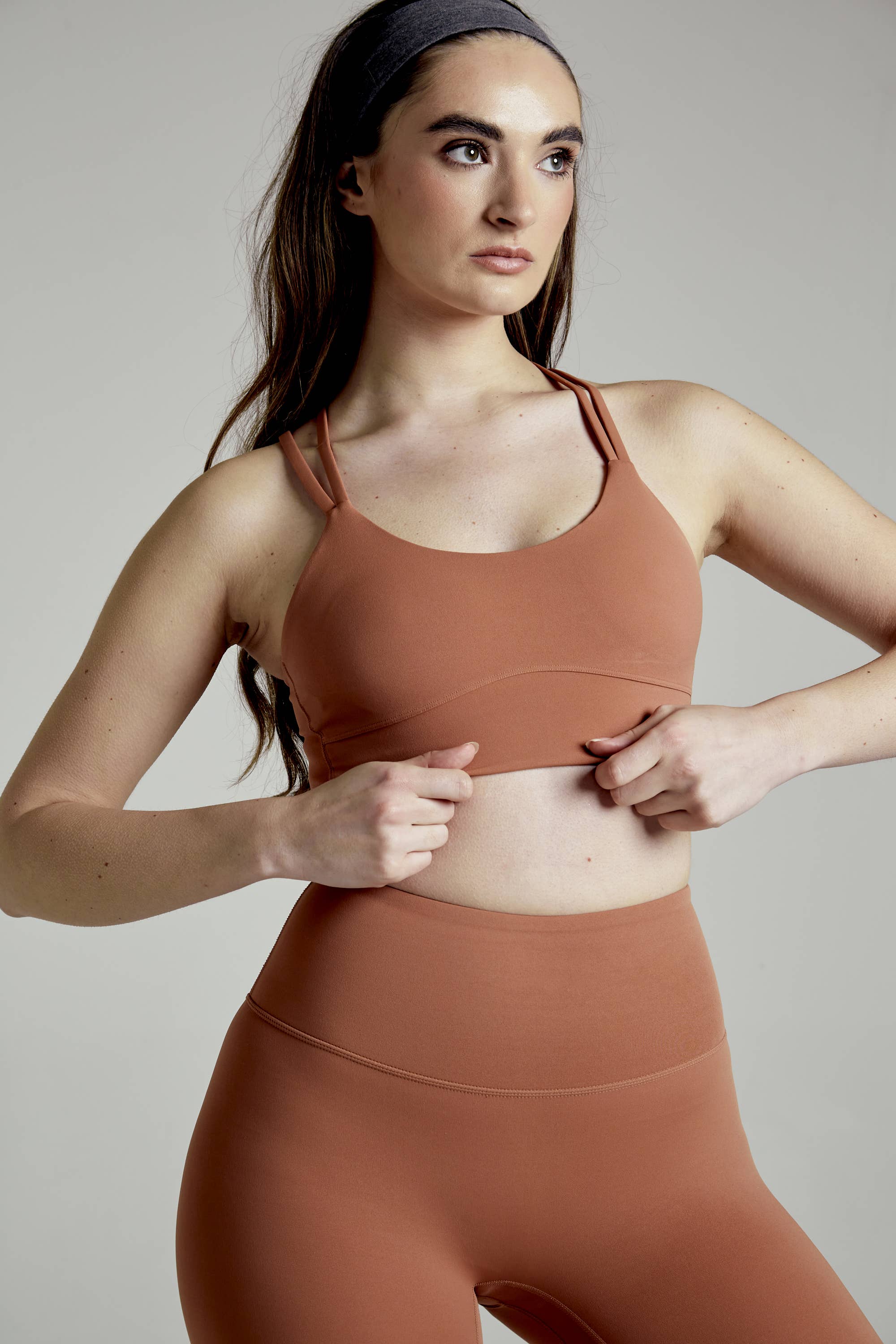 Season Lifestyle – wholesale Sports bra – Women's – Move bra- Clay10