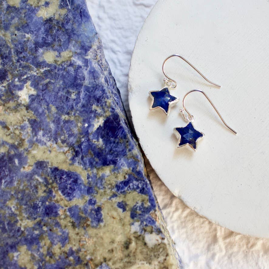 a.v. max – Großhandel Ohrhänger – Halbstein-Ohrringe mit Mini-Stern9