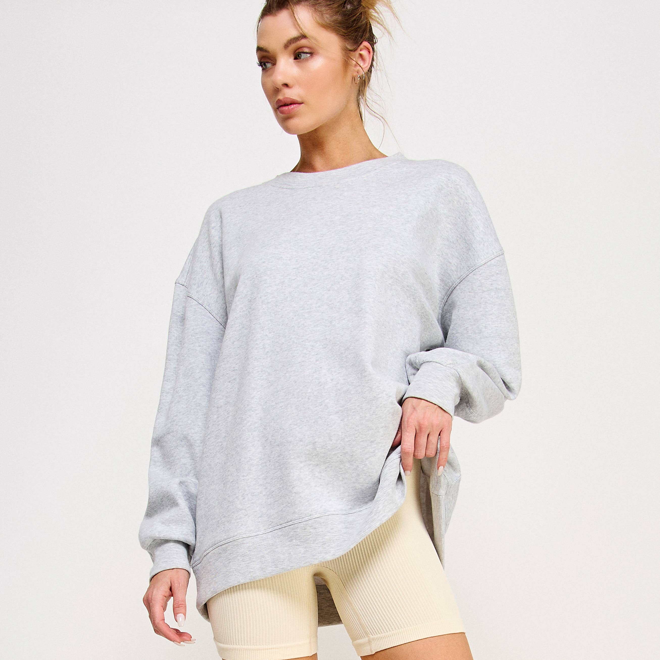 FREEZIA - Wholesale Sweatshirt - Women's - OVERSIZED CREWNECK SWEATSHIRT-FZ000120