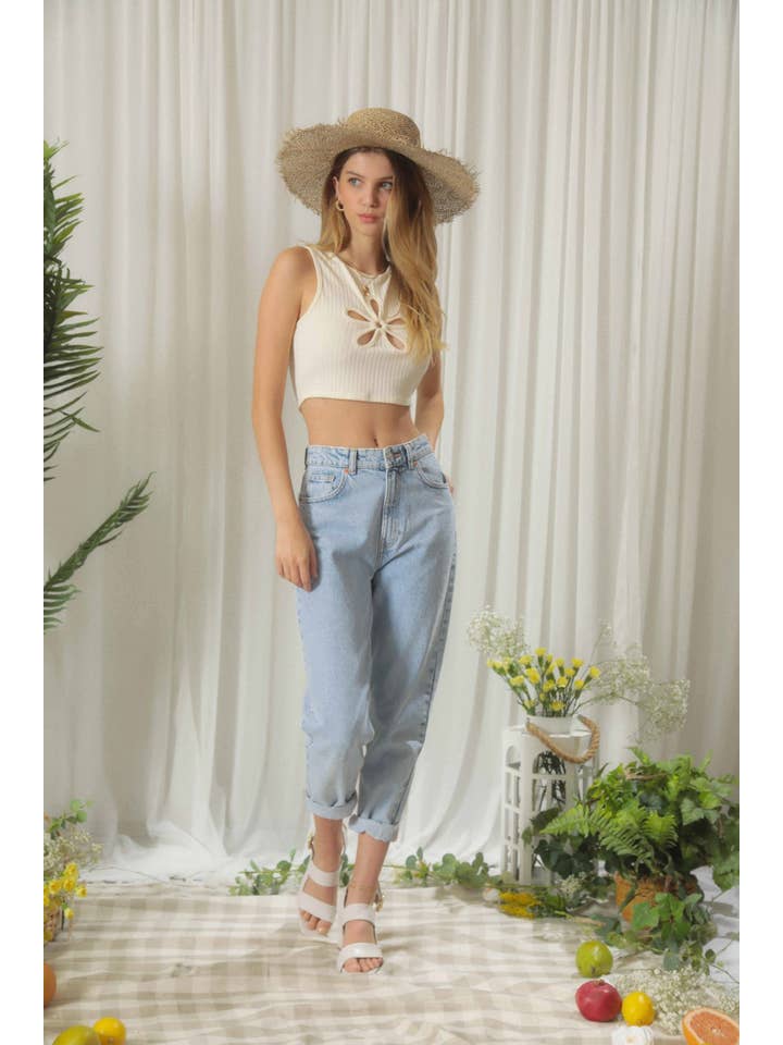 Endless Blu - Vendita all'ingrosso Top in maglia - Donna - TOP CORTO RITAGLIATO FLOREALE A COSTE DJT52123