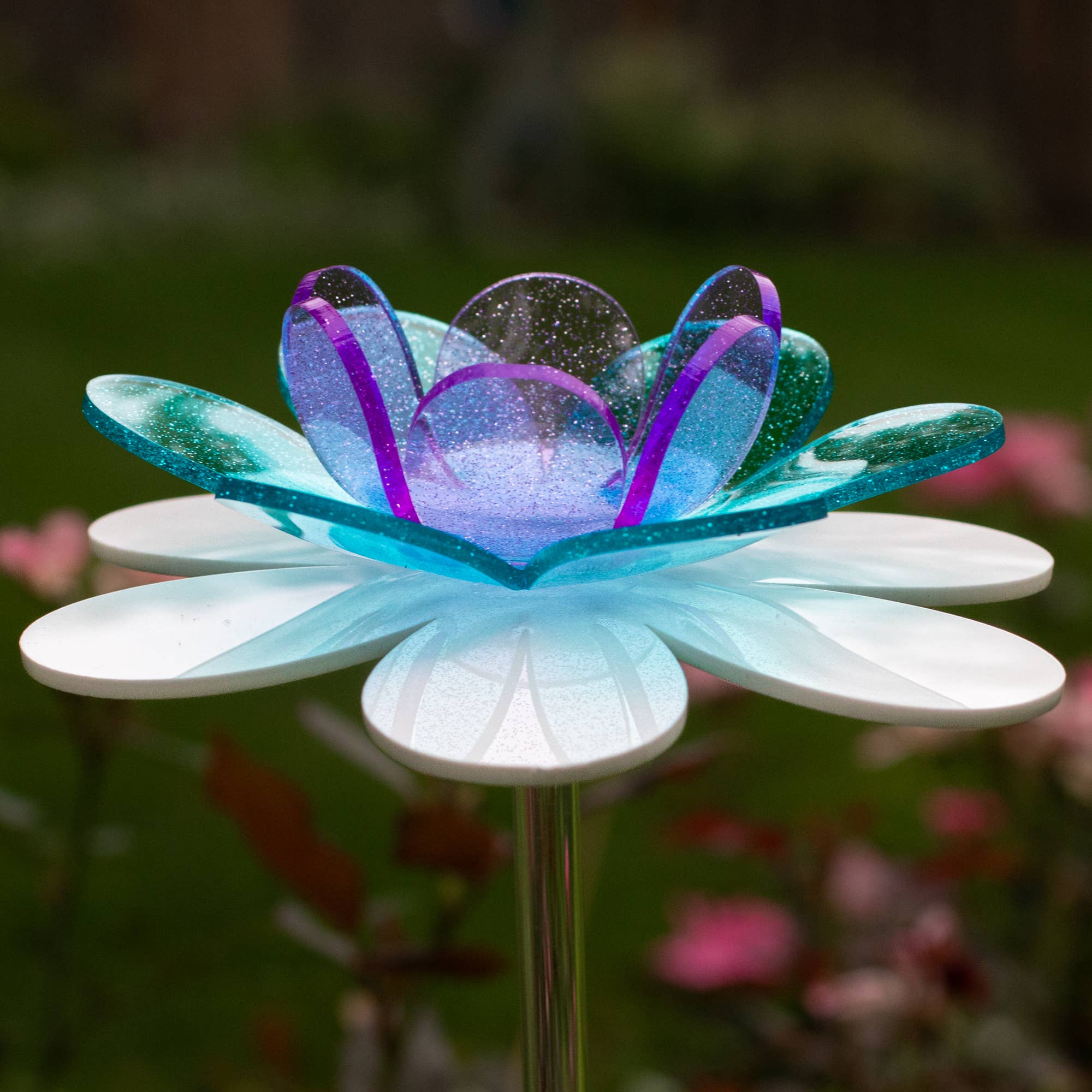 The Colored Petal – wholesale Garden/lawn stake – Glitter Fairy flower stake - Fairy lotus Mother's Day flower0