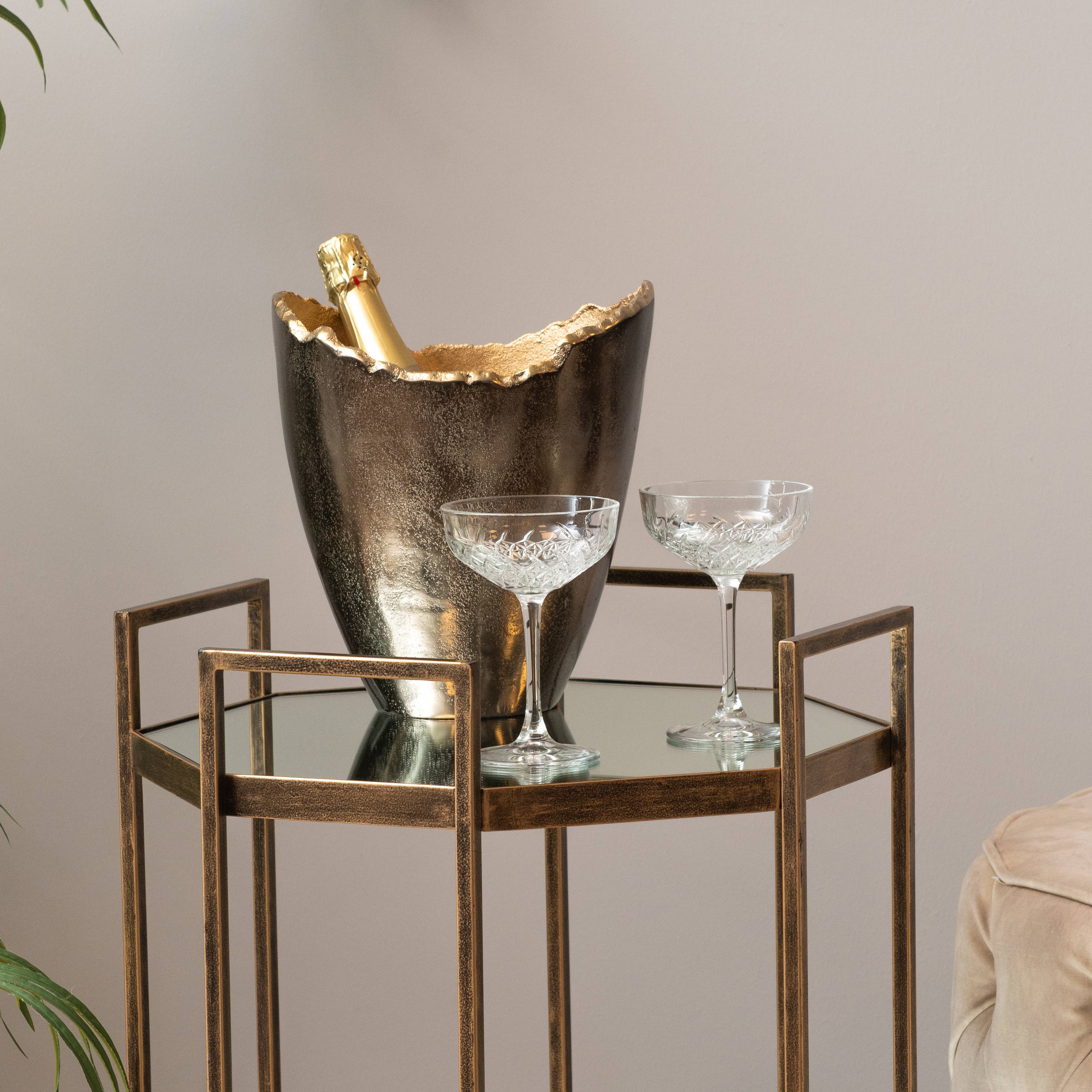 Rookzwart, goud Merapi Lava grote vaas van 27 cm voor groothandel op Faire5