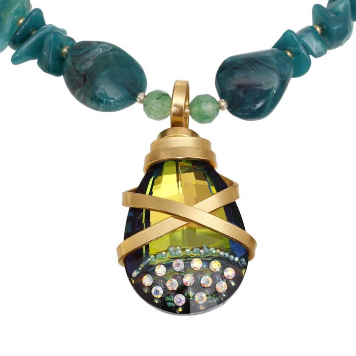 Pendant Green Stone Bead Teardrop Crystal Necklace for wholesale on Faire2