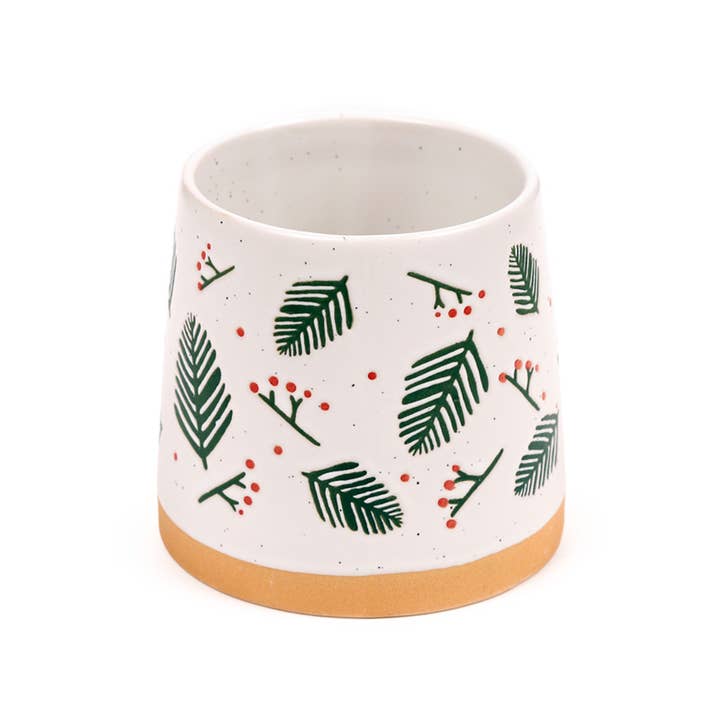 Puckator Ltd – wholesale Coffee mug – Pine Sprigs & Berries Tapered Stoneware Mug4