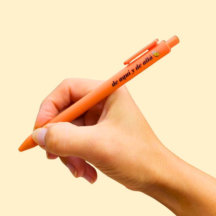 Ana Karen Loves Paper - Wholesale Pen - De Aquí y de Allá Black Ink Pen